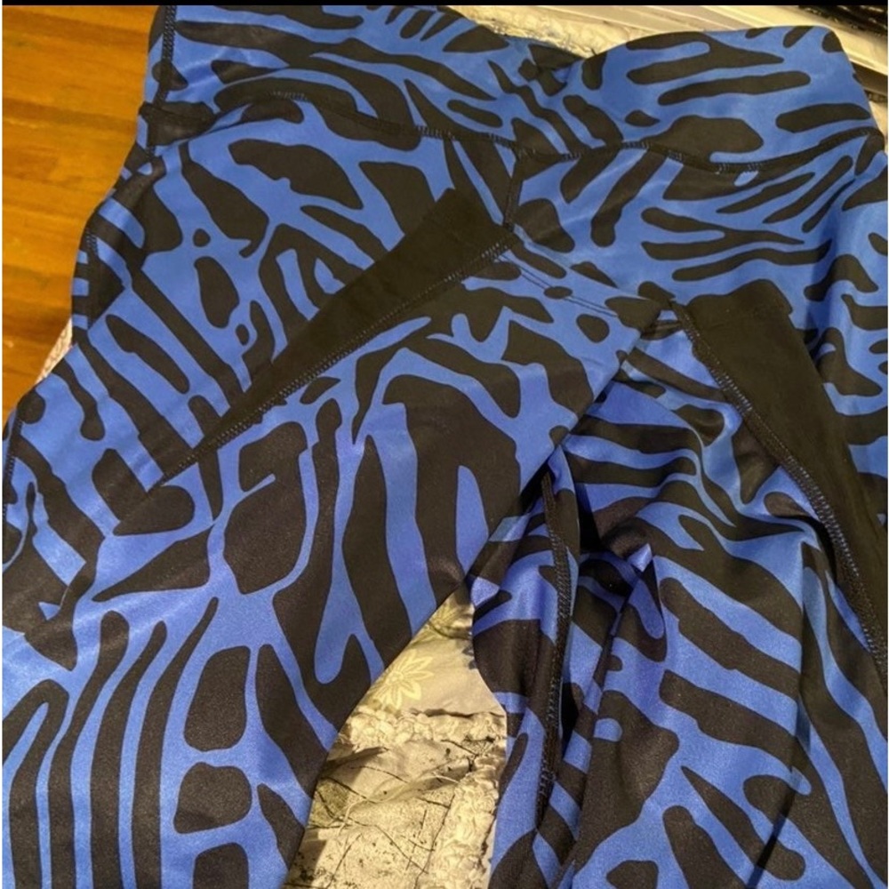 Layer 8 - Picture 1 of 4